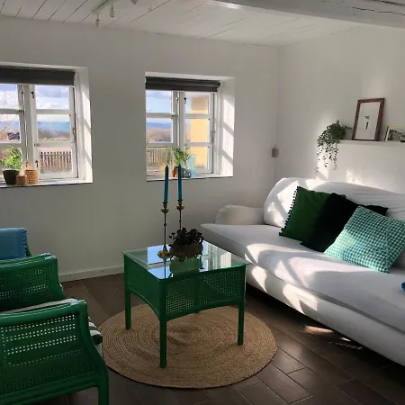 Dobbelt Beach House Langeland, 190m2, 4 Sovevaerelser, 20 M Til Strand 别墅 Tranekær