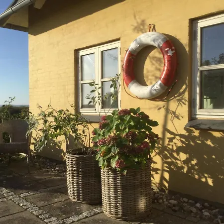 Dobbelt Beach House Langeland, 190m2, 4 Sovevaerelser, 20 M Til Strand 别墅 *