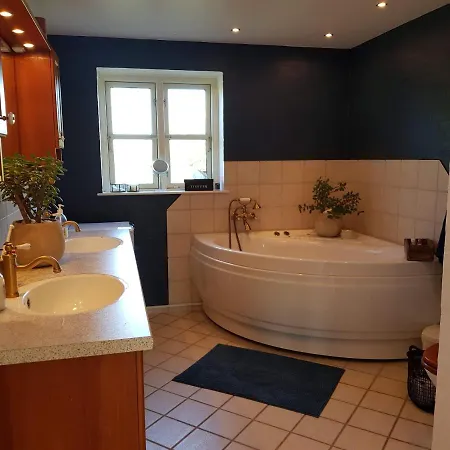 别墅 Dobbelt Beach House Langeland, 190m2, 4 Sovevaerelser, 20 M Til Strand